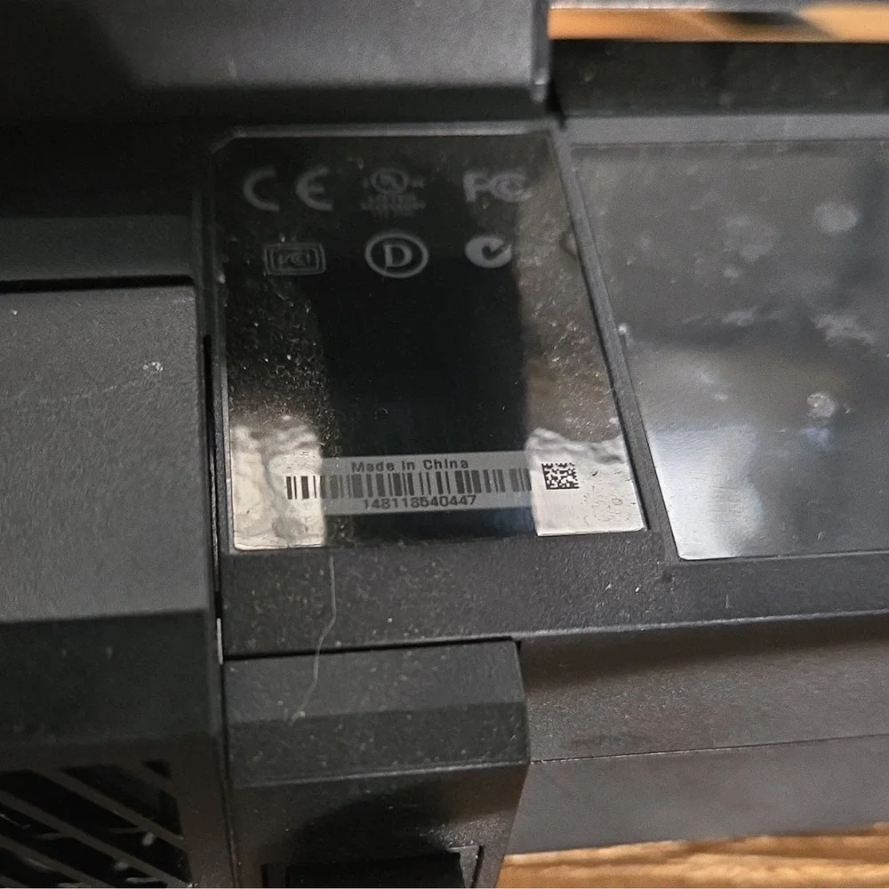 Microsoft Kinect for Xbox One Motion Camera Model 1520 Black Wired With Game
